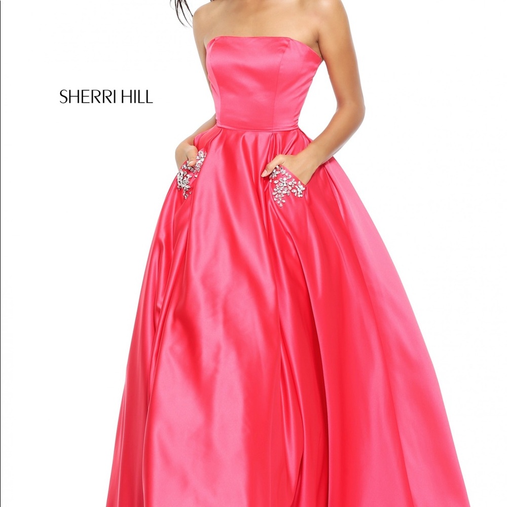 sherri hill size 4